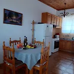 بيت للعطل Nerissa 3, Two Bedroom House سبارتيا