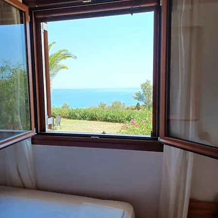 Сasa de vacaciones Nerissa 3, Two Bedroom House *