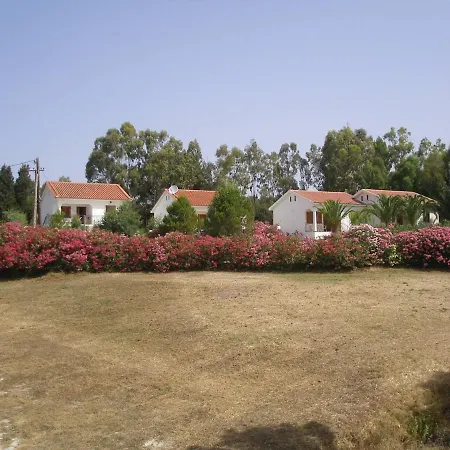 Nerissa 3, Two Bedroom House 펜션